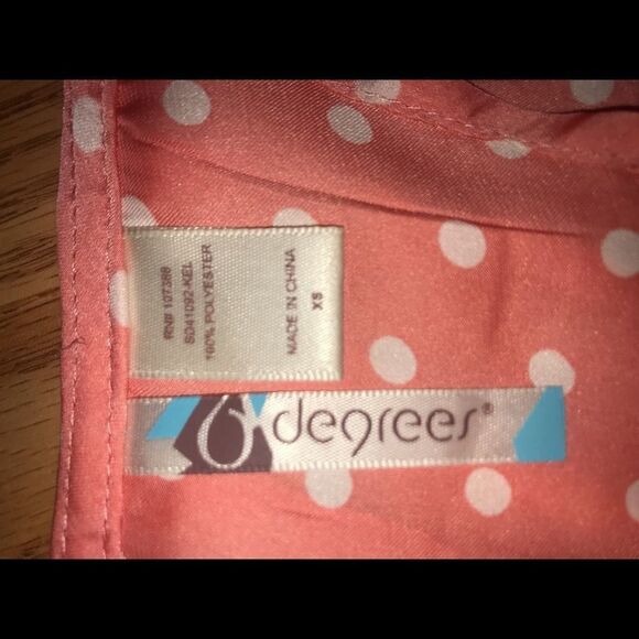 Cute peach and polka dot summer top - Picture 3 of 6
